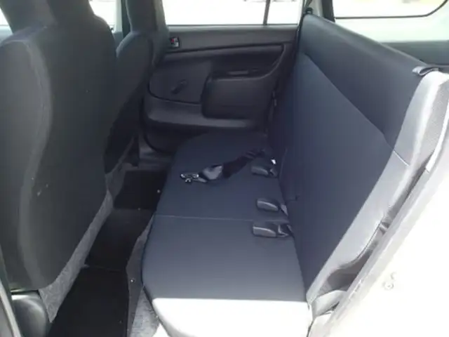 Toyota Probox 1,3L 2021, Saint Catherine - 9