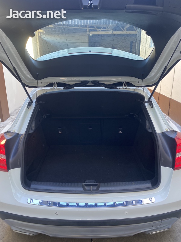 Mercedes-Benz GLA-Class 2,0L 2015-5
