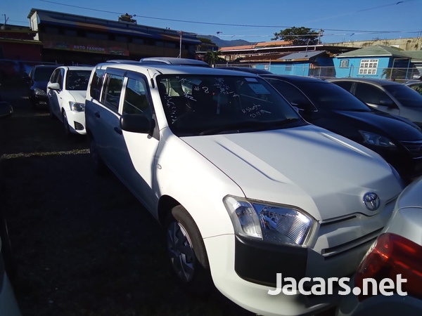 Toyota Probox 1,3L 2016-1