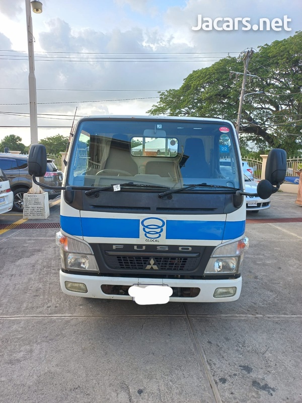 Mitsubishi Fuso Canter-5