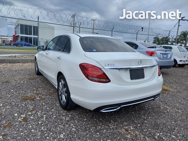 Mercedes-Benz C-Class 2,0L 2015-3