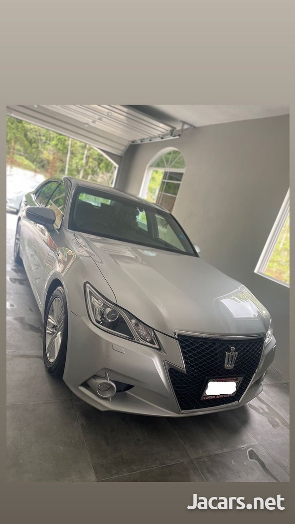 Toyota Crown 2,5L 2013-1