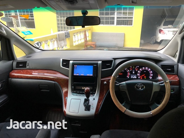 Toyota Vellfire 2,4L 2010-1