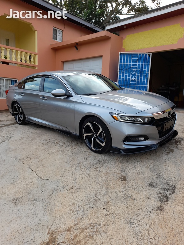 Honda Accord 1,5L 2020-10