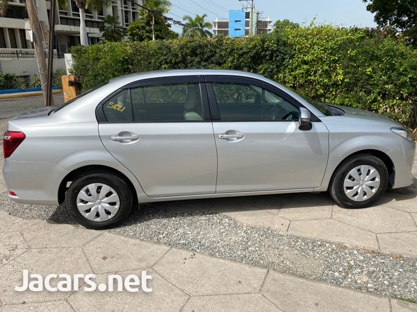 Toyota Axio 1,3L 2017-6