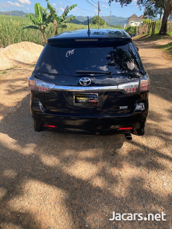 Toyota Wish 1,8L 2013-7