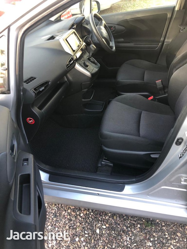 Toyota Wish 1,8L 2016-6