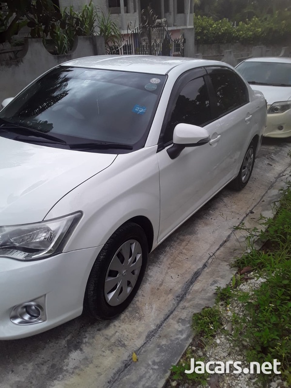 Toyota Axio 1,5L 2014-3
