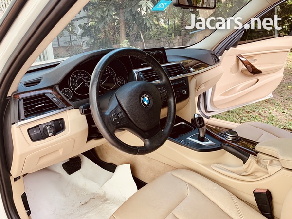 BMW 3-Series 2,0L 2014-9