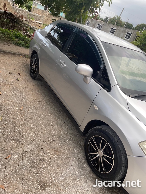 Nissan Tiida 1,5L 2010-3