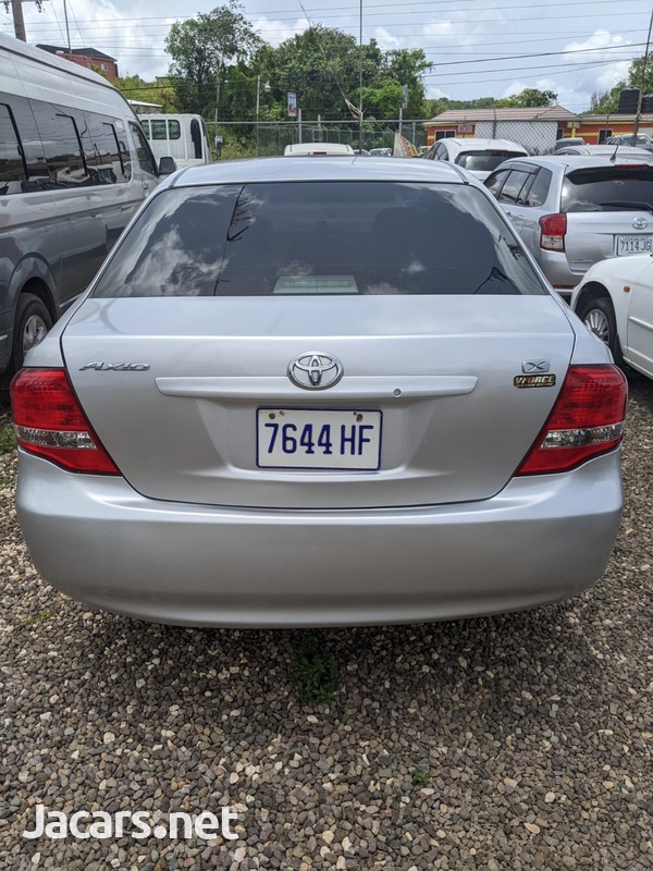 Toyota Axio 1,5L 2009-3