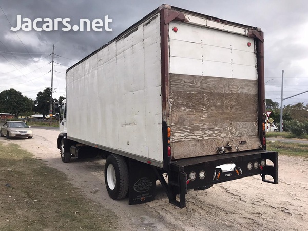 1999 Izuzu FTR box truck with lasco distributors contract-2
