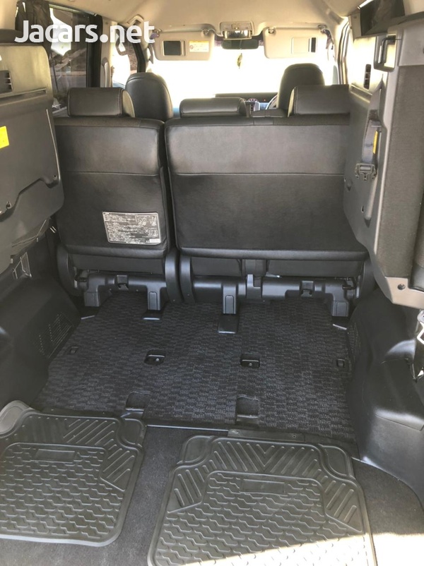 Toyota Voxy 2,0L 2013-2
