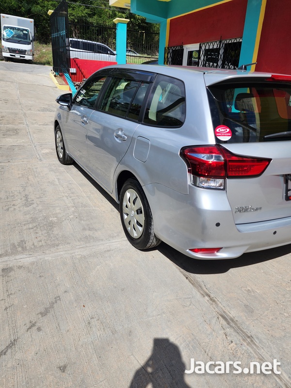 Toyota Fielder 1,5L 2017-4