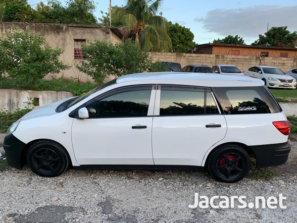 Nissan AD Wagon 1,7L 2013-6