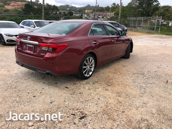 Toyota Mark X 2,5L 2013-4