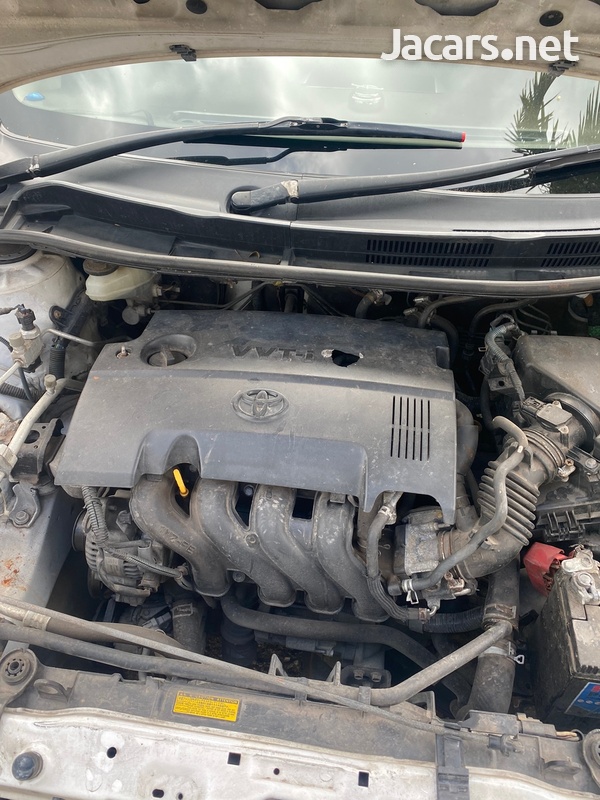 Toyota Axio 1,5L 2008-4
