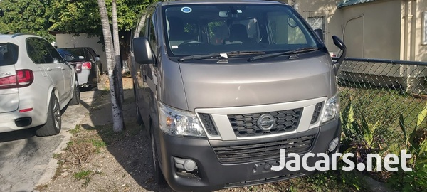 Nissan Caravan 2,0L 2015-1