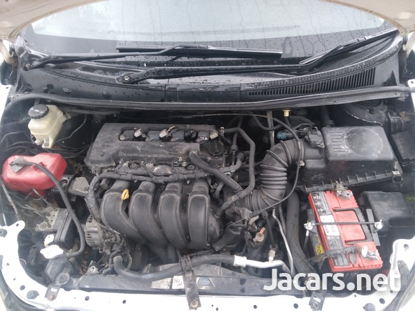 Toyota Wish 2,0L 2003-7