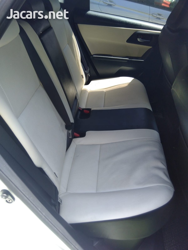 Toyota AURIS 1,5L 2017-6