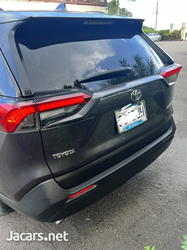 Toyota RAV4 2,0L 2020-4