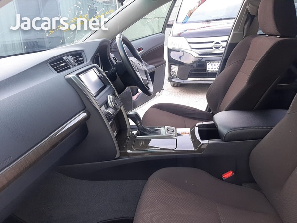 Toyota Mark X 2,5L 2013-5
