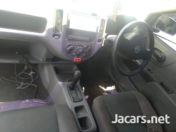Nissan AD Wagon 1,5L 2013-6