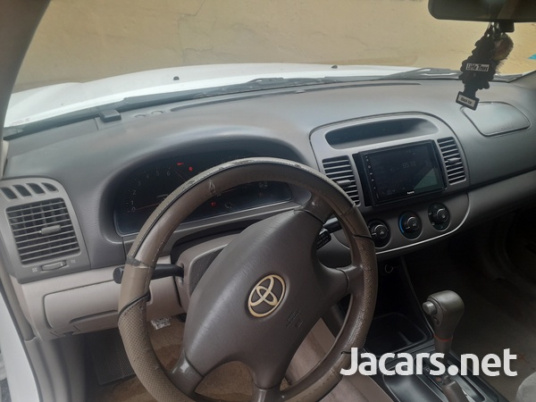 Toyota Camry 2,4L 2003-8