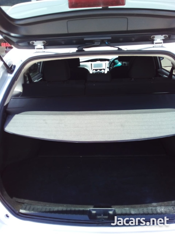 Toyota Fielder 1,5L 2013-3
