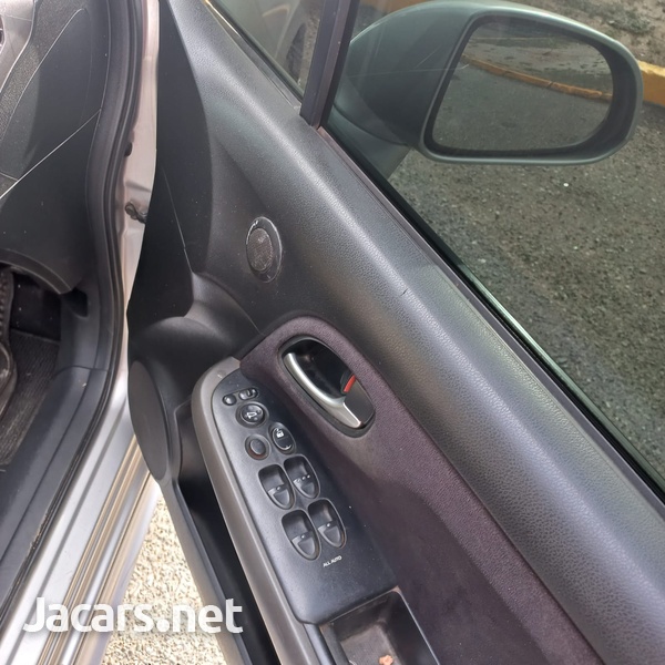 Honda Stream 1,8L 2008-7