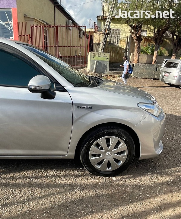 Toyota Axio 1,5L 2016-9