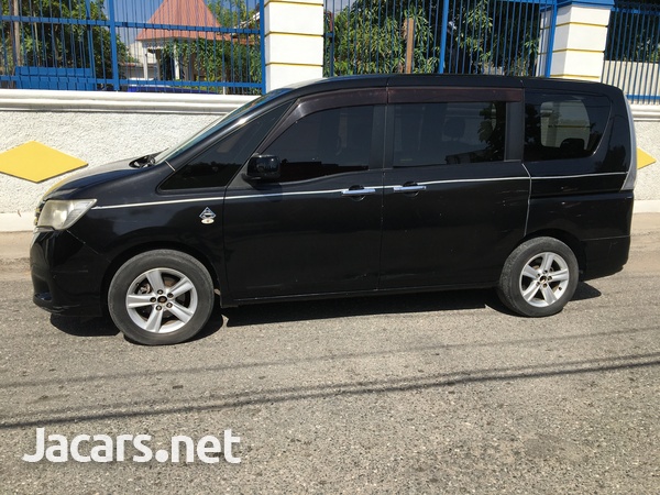 Nissan Serena 2,0L 2012-3