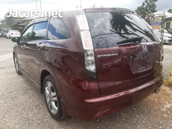 Honda Stream 2,0L 2013-5