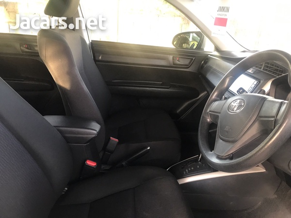Toyota Fielder 1,5L 2017-7
