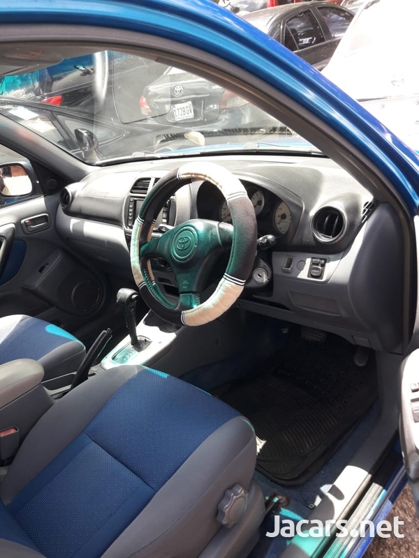 Toyota RAV4 1,8L 2000-8
