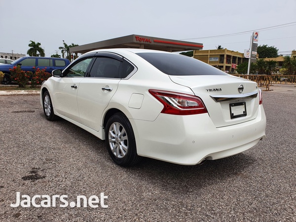 Nissan Teana 2,5L 2017-4
