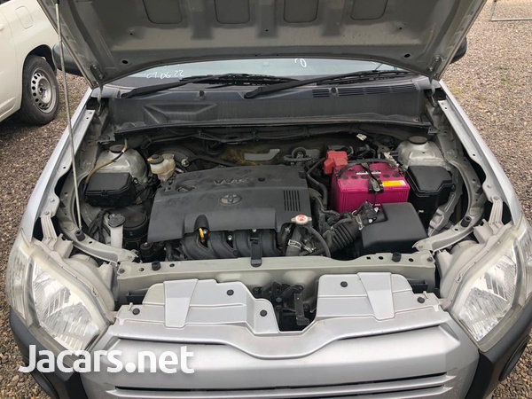 Toyota Probox 1,5L 2017-11