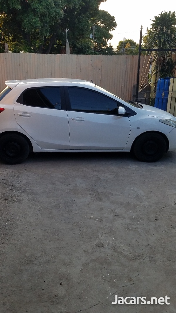 Mazda Demio 1,5L 2014-3