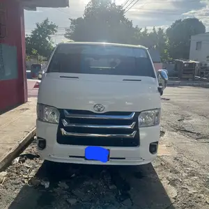 2014 Toyota Hiace, Kingston
