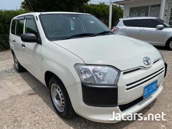 Toyota Probox 1,5L 2017-3