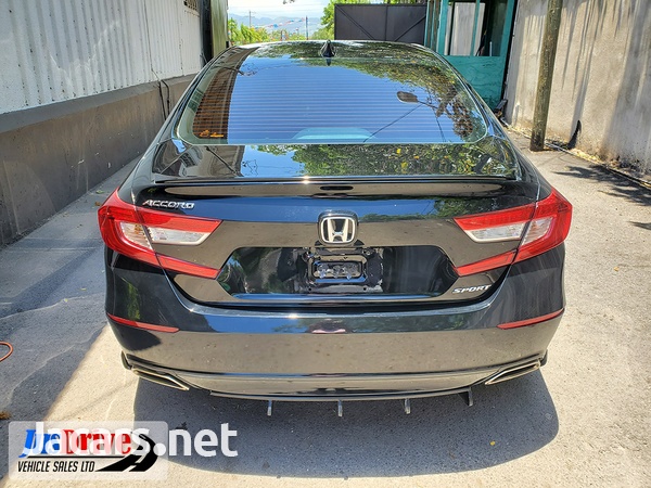 Honda Accord 1,5L 2020-5