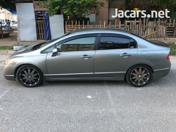 Honda Civic 1,8L 2007-1