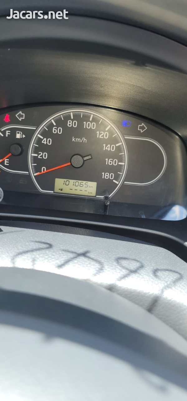 Nissan AD Wagon 1,5L 2017-11