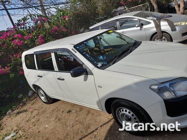 Toyota Probox 1,5L 2016-2