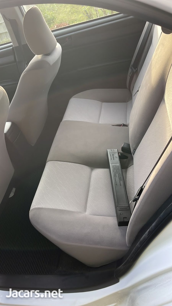 Toyota Axio 1,5L 2017-6