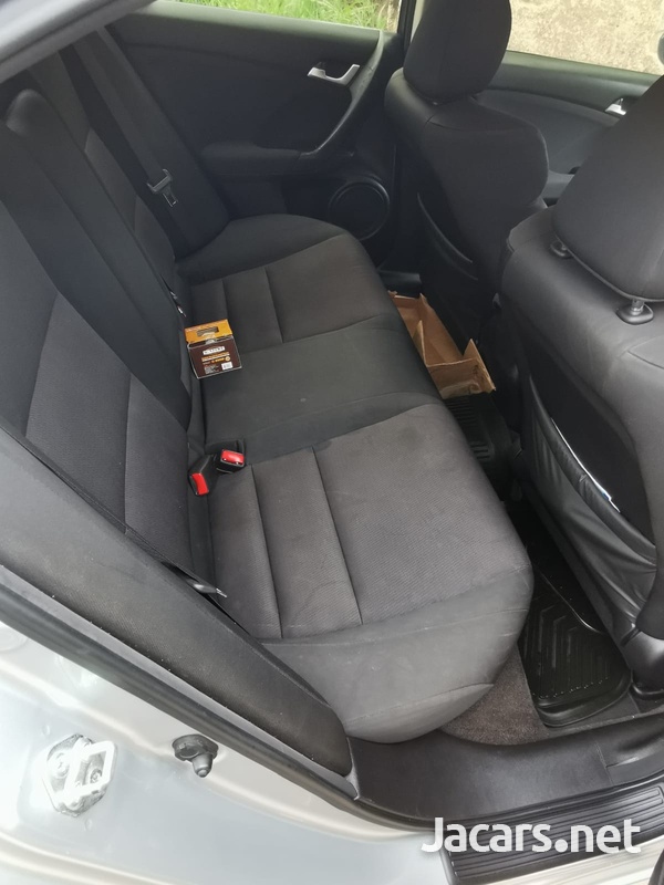 Honda Accord 1,8L 2011-7