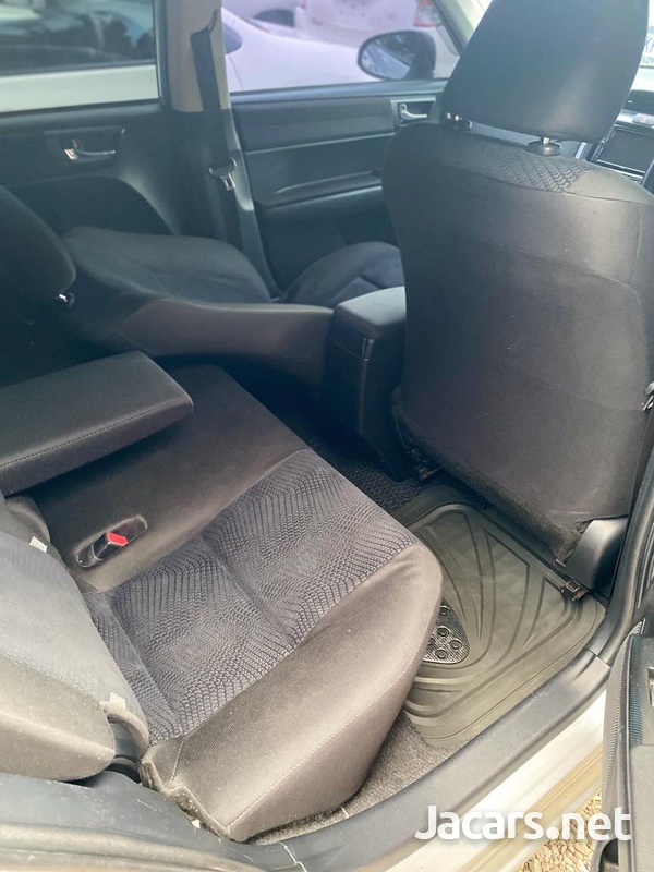 Toyota Fielder 1,8L 2013-2