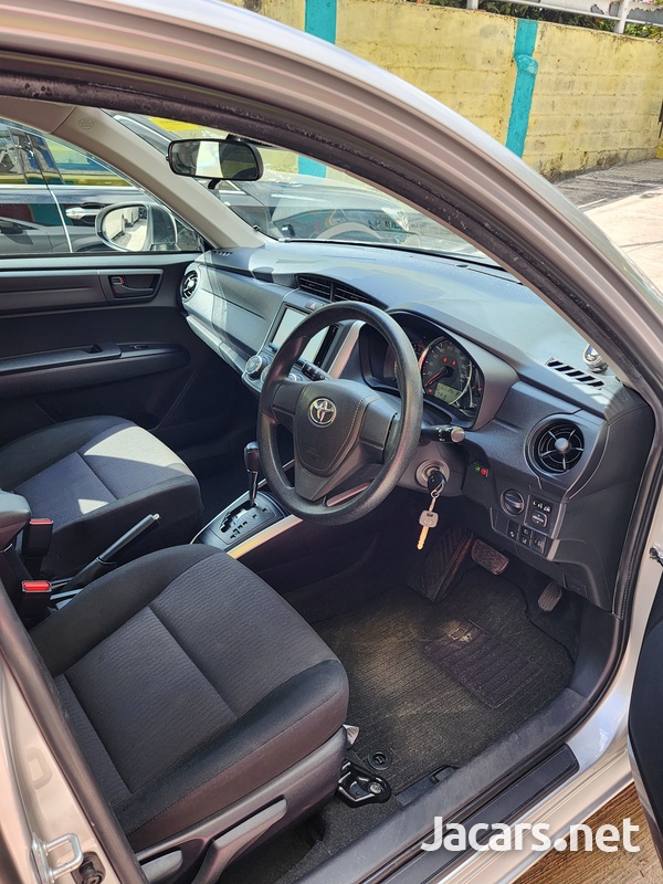 Toyota Fielder 1,5L 2017-7
