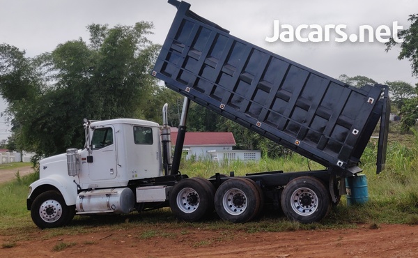 International 9900i-3