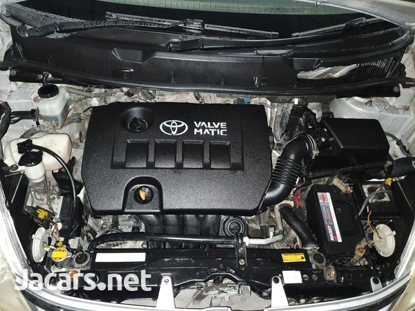 Toyota Isis 1,8L 2010-6